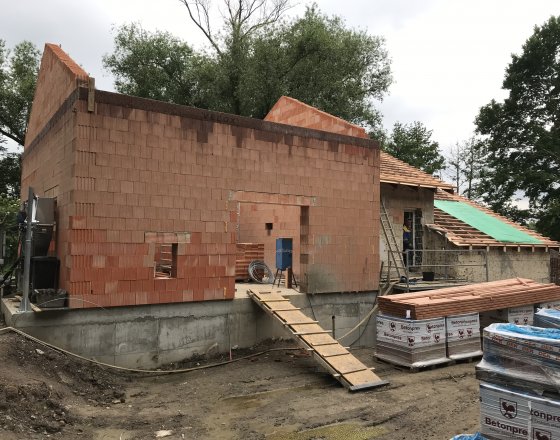 Přístavba budovy kalového hospodářství