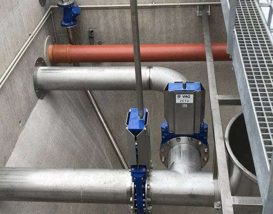 Vystrojení dosazovací nádrže