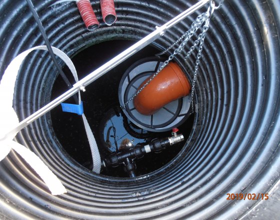 Napojení PE potrubí na automatické čerpadlo, filtrační koš