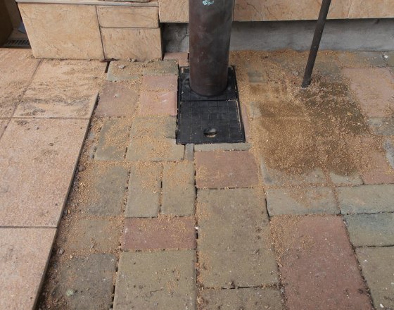 Pohled na dokončené okapové svody