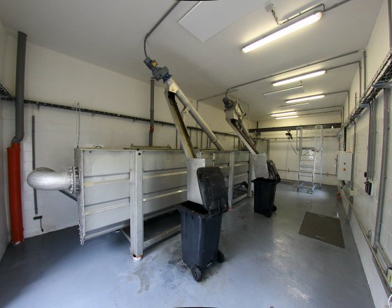 Kombinovaná jednotka hrubého předčištění (separace písku, tuků a shrabků)